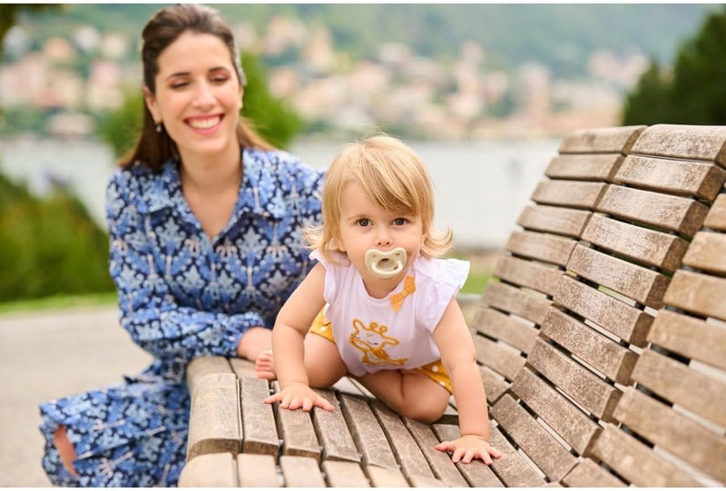 Chicco PhysioForma® Luxe Soft Silicone Soother 2-6m 1pc, Gray - Image 2